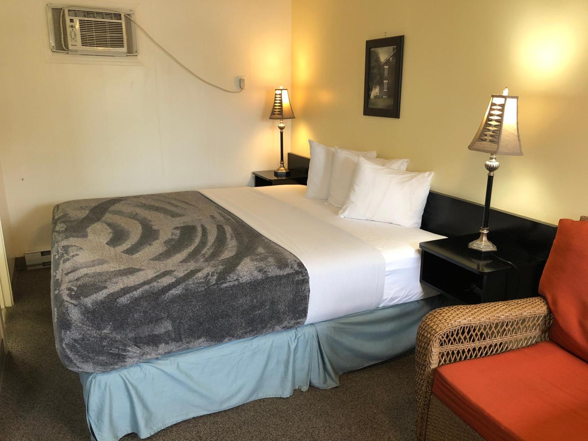 Creston Valley Motel Eksteriør billede