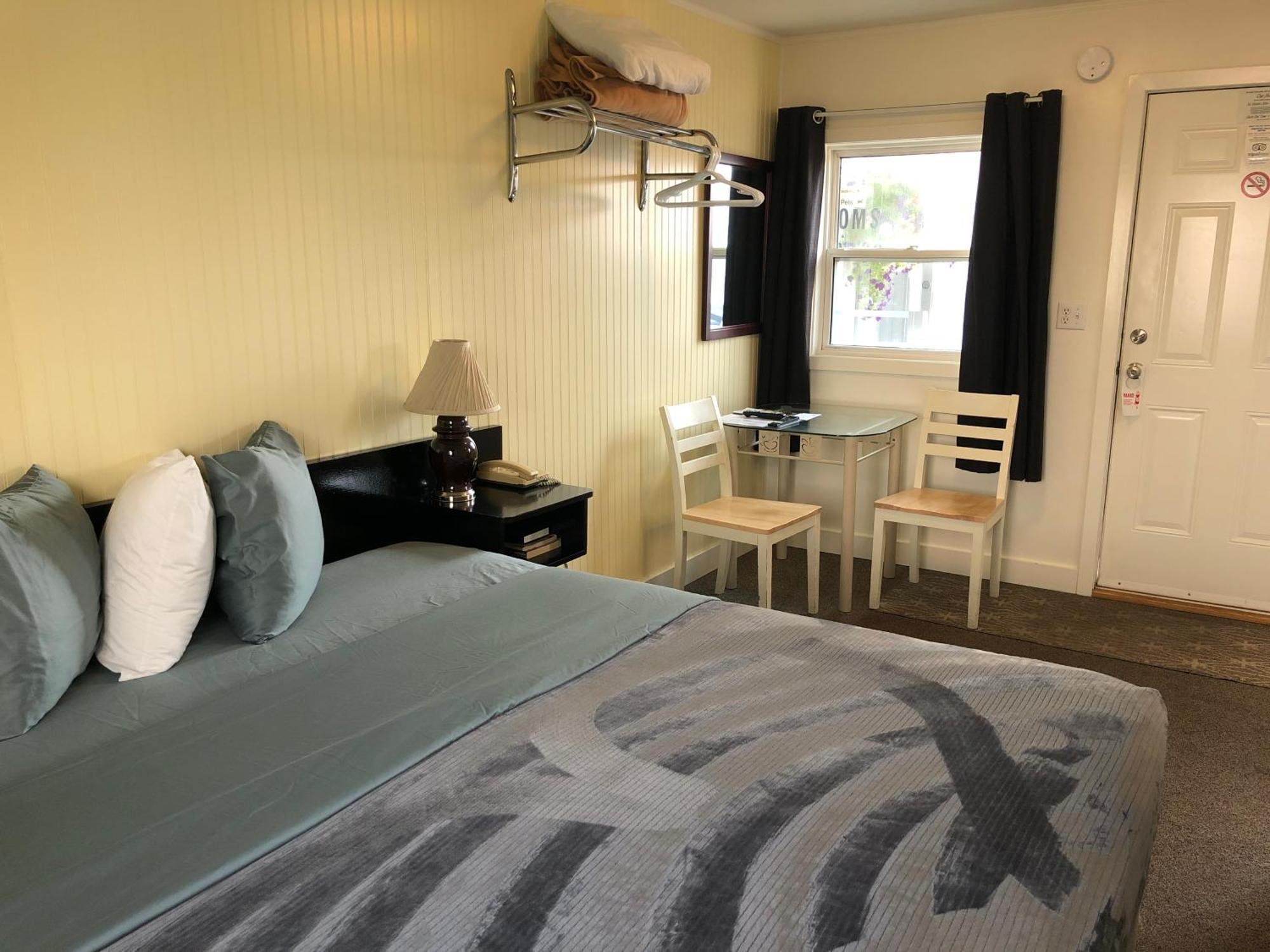 Creston Valley Motel Eksteriør billede