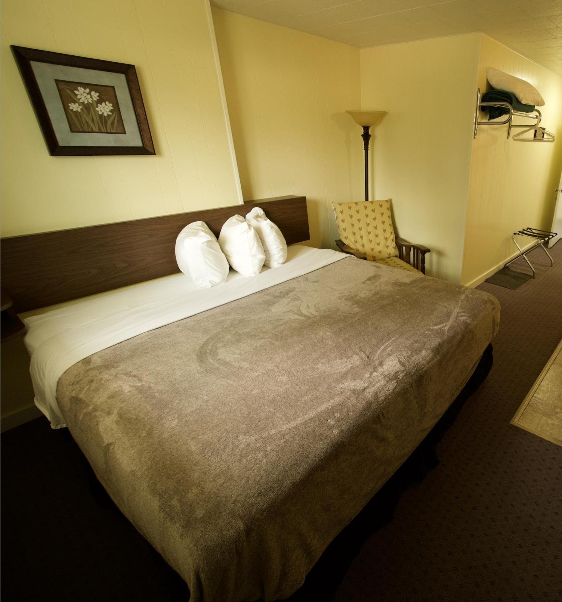 Creston Valley Motel Eksteriør billede