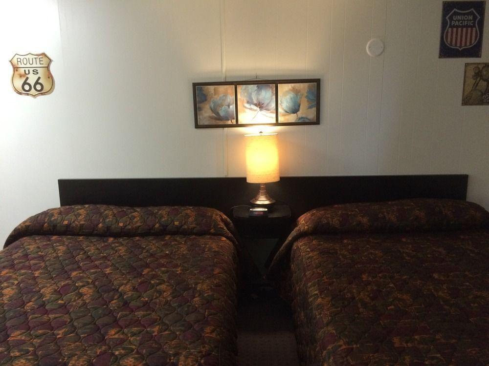 Creston Valley Motel Eksteriør billede