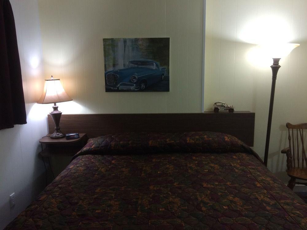 Creston Valley Motel Eksteriør billede