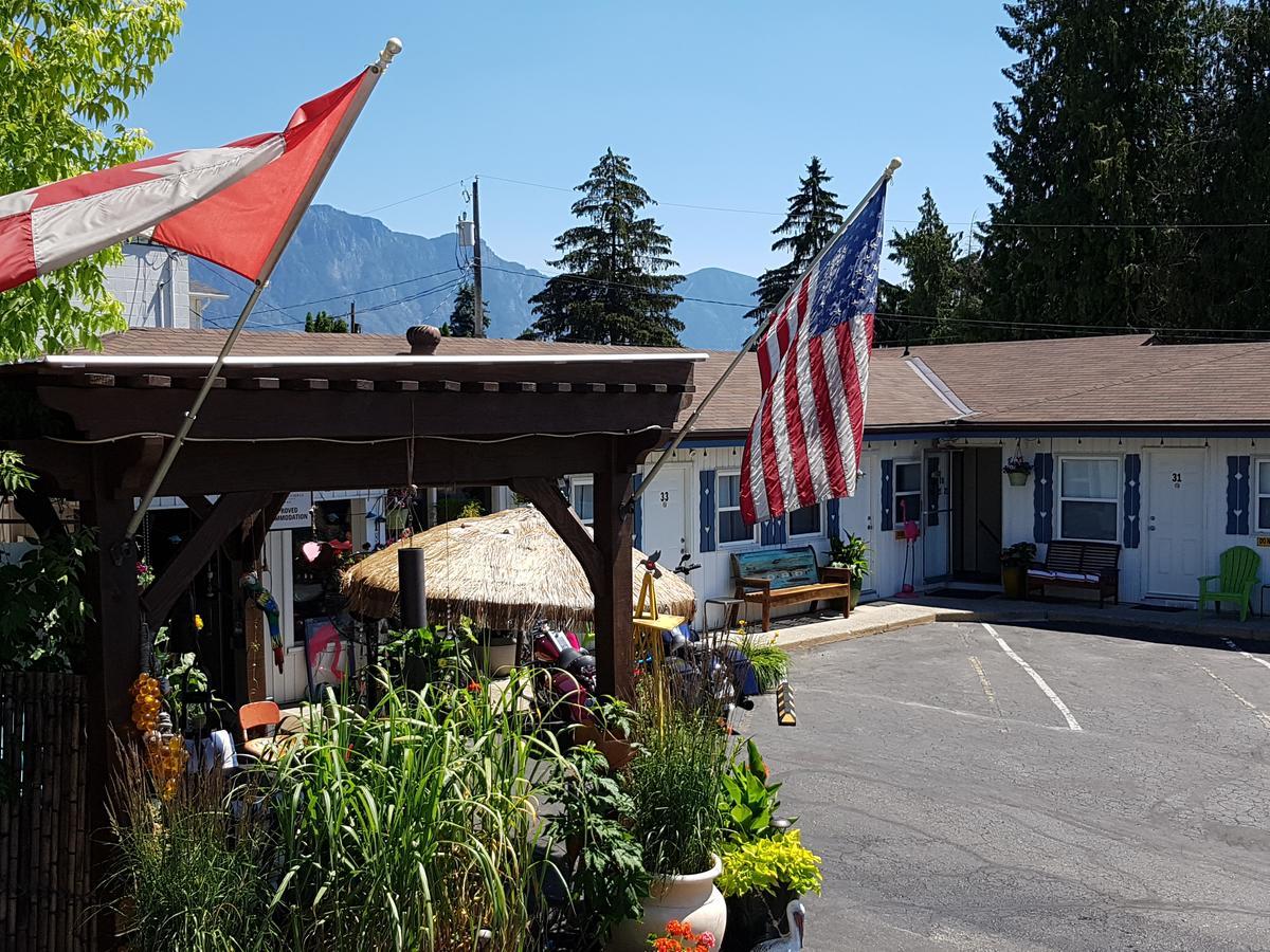 Creston Valley Motel Eksteriør billede